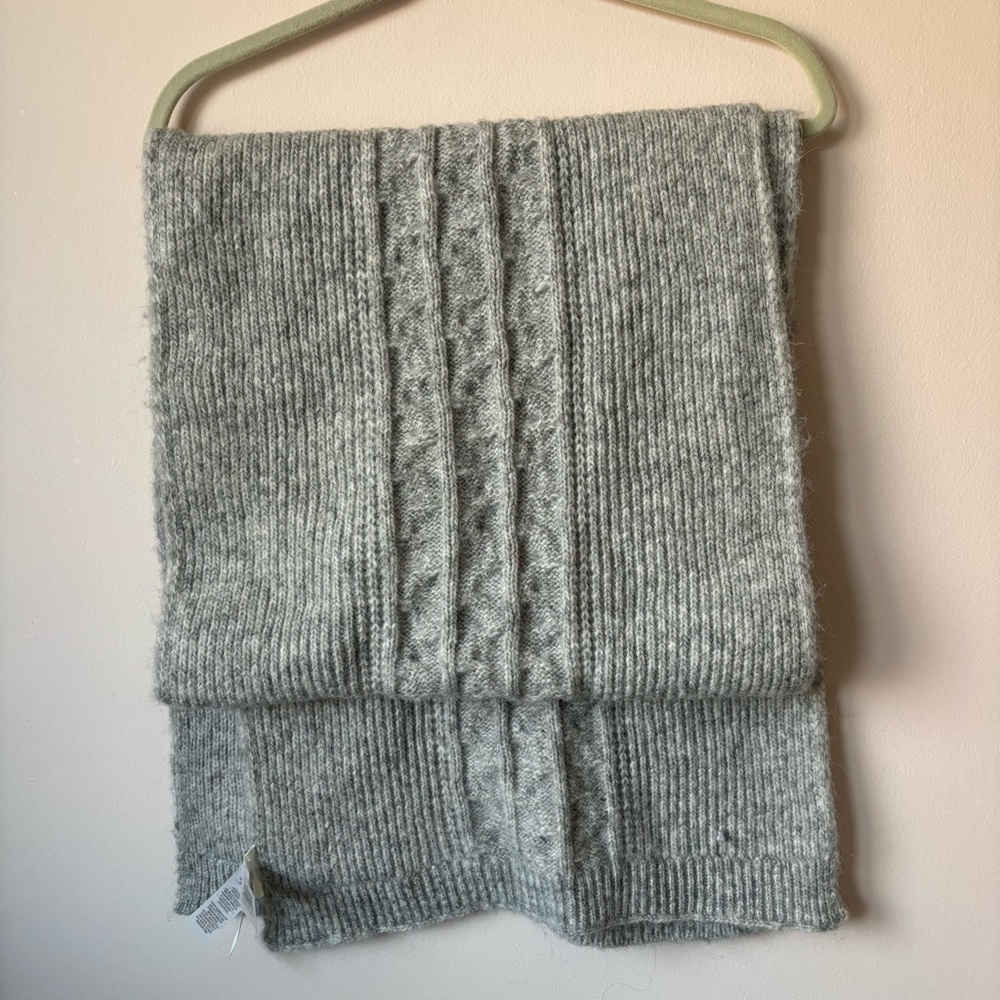 Aerie Oversized Cable Scarf (NWT) and Hat - Picture 2 of 8